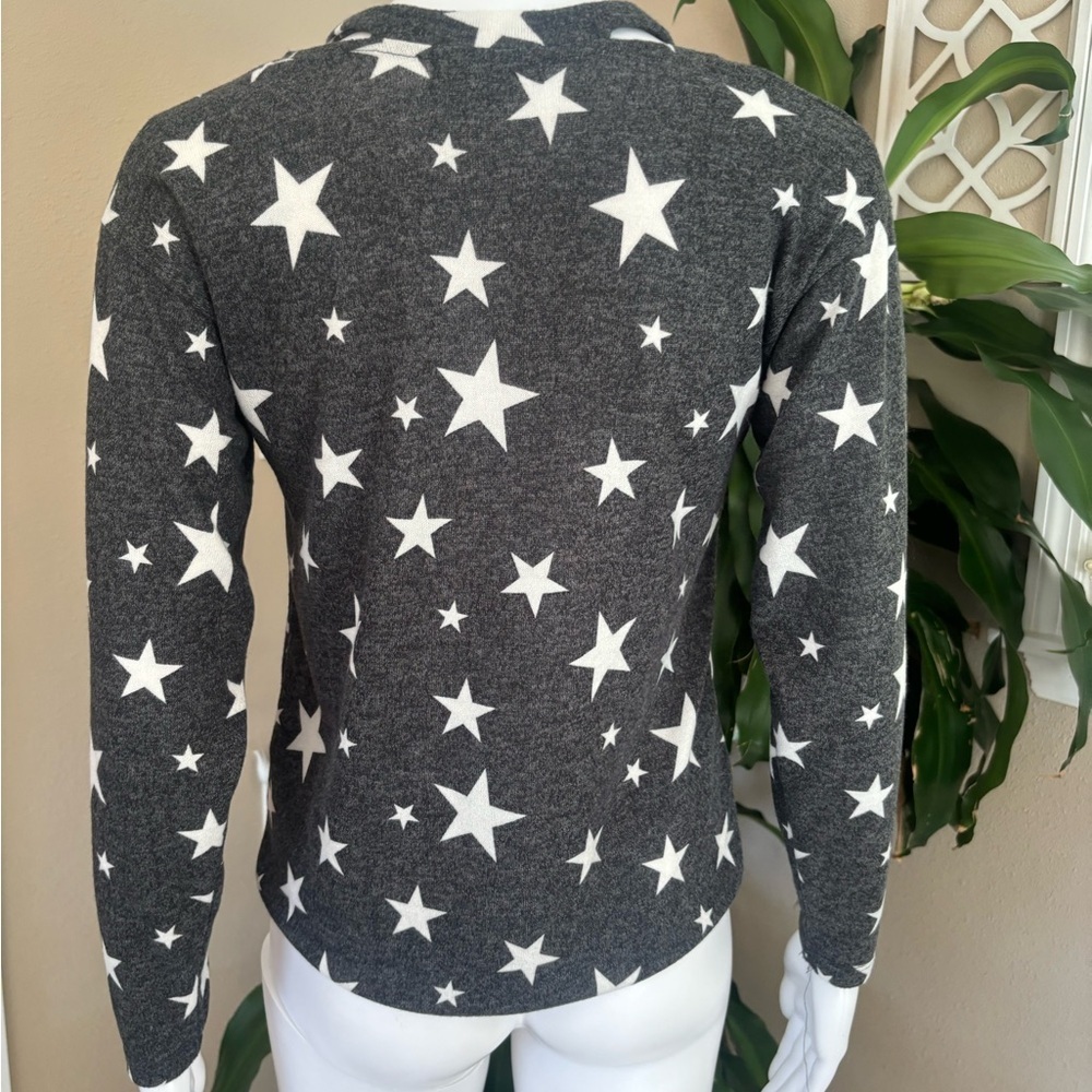 Star-Print Charcoal V-Neck Sweater - Picture 4 of 8